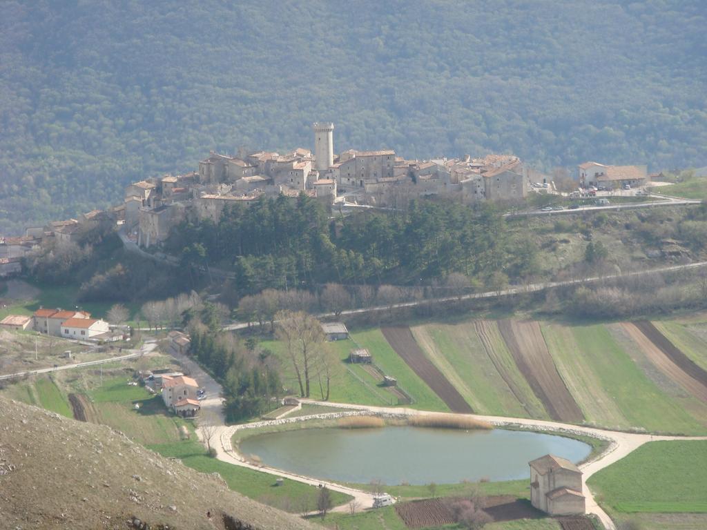 Residence Villa Valsi Santo Stefano Di Sessanio Exterior foto
