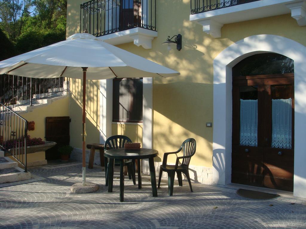 Residence Villa Valsi Santo Stefano Di Sessanio Exterior foto